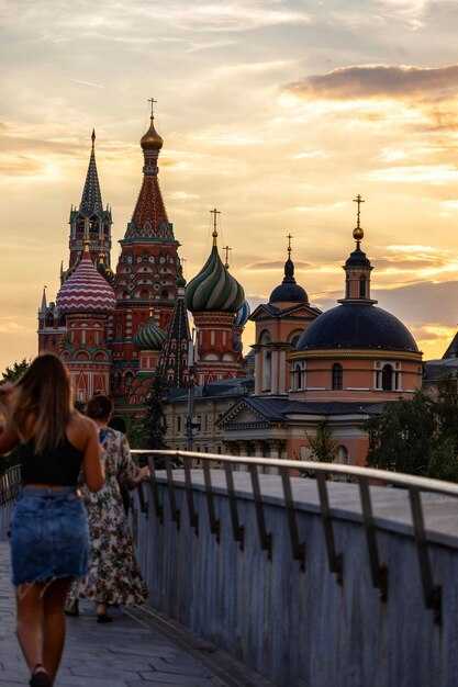 Уникальные природные явления: Где увидеть Байкал и Камчатку?