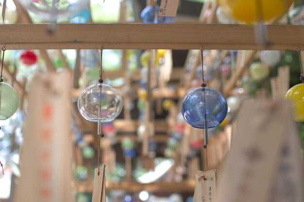 Использование реквизита и украшений